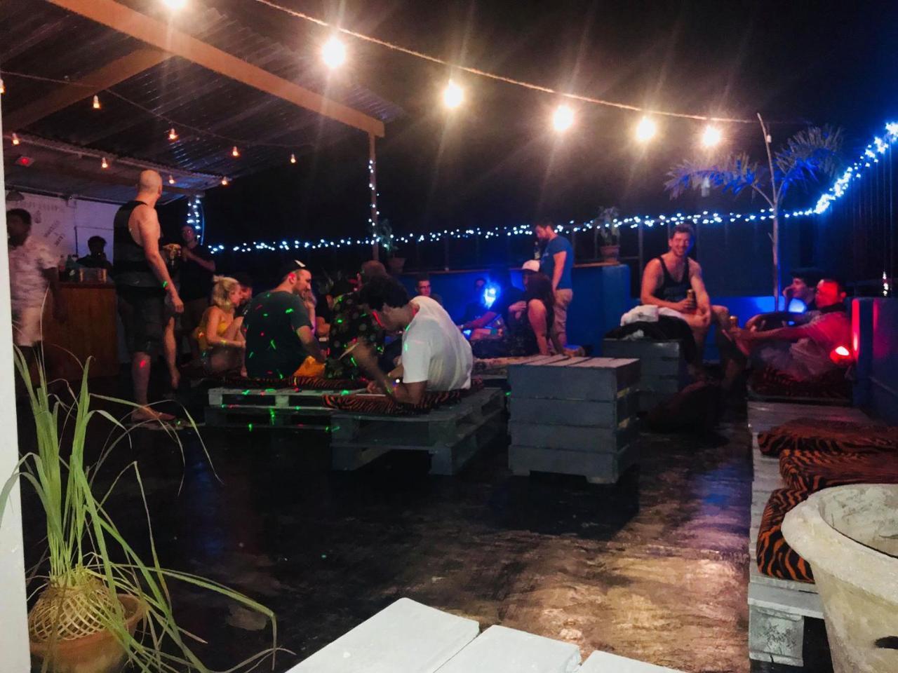 Space Garden Hostel Mirissa Dış mekan fotoğraf
